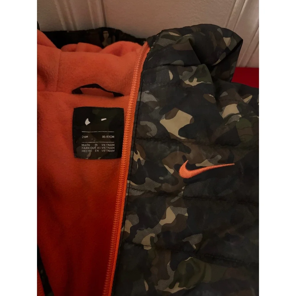 Nike Baby Boys Puffer Jacket 24M Camo Hooded Full Zip Green Orange Swoosh